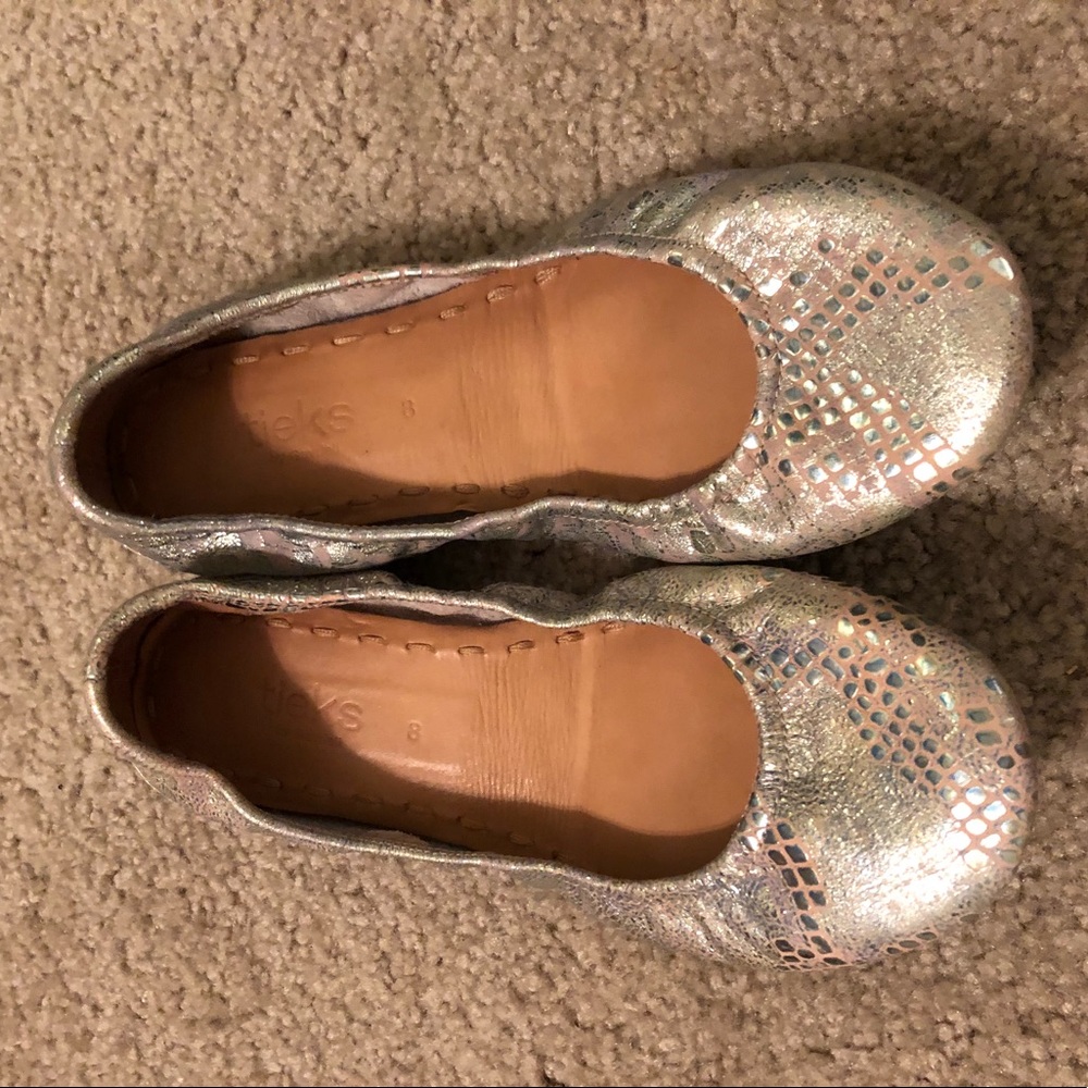Romantic blush Tieks size 8